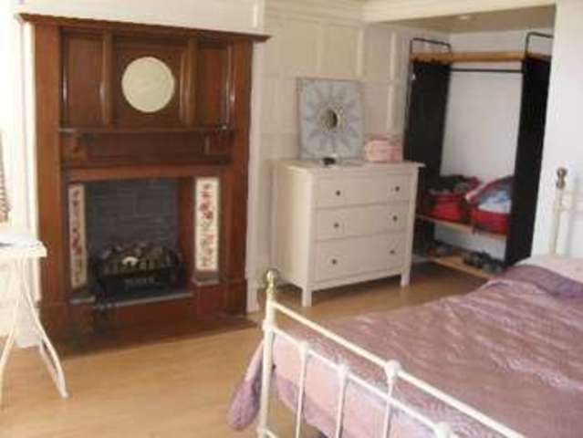  Image of 4 bedroom House Share to rent in Victoria Street Staple Hill Bristol BS16 at Staple Hill Bristol Staple Hill, BS16 5JS
